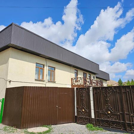 Guest House Tenir Too Naryn 外观 照片