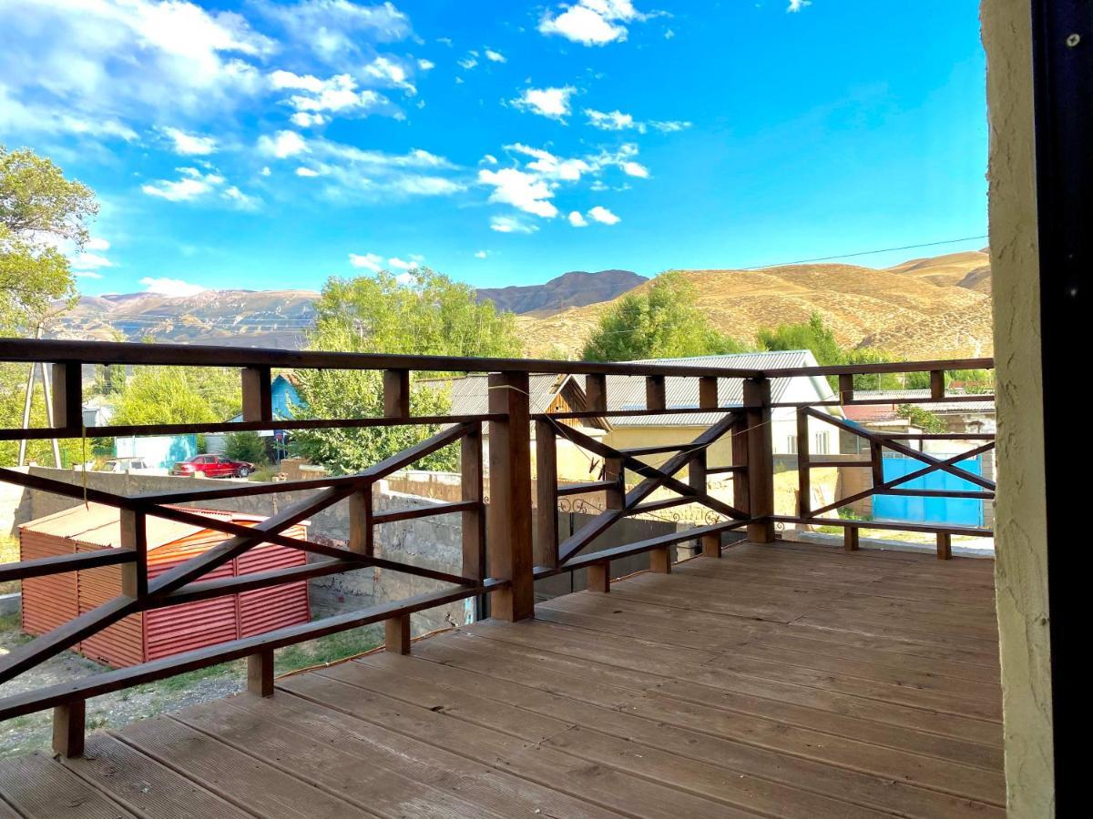 Guest House Tenir Too Naryn 外观 照片