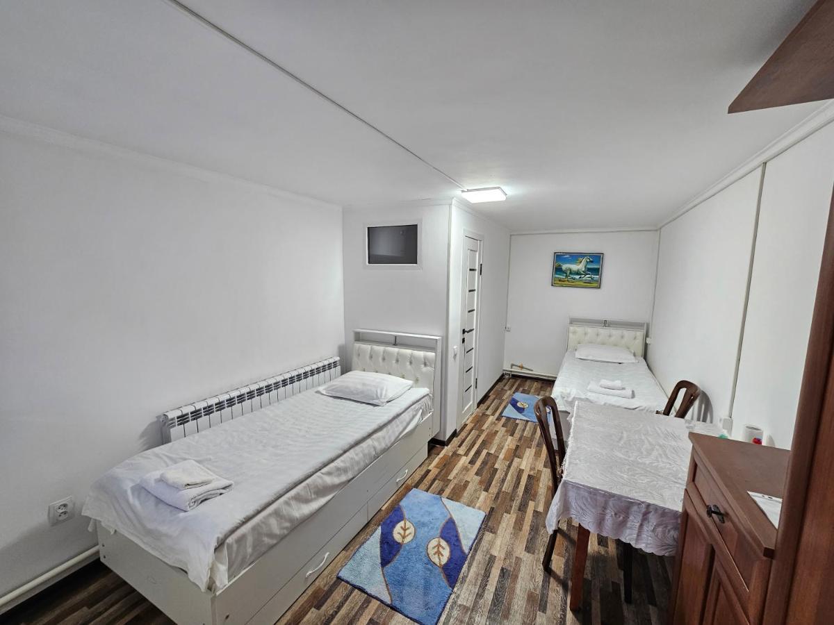 Guest House Tenir Too Naryn 外观 照片